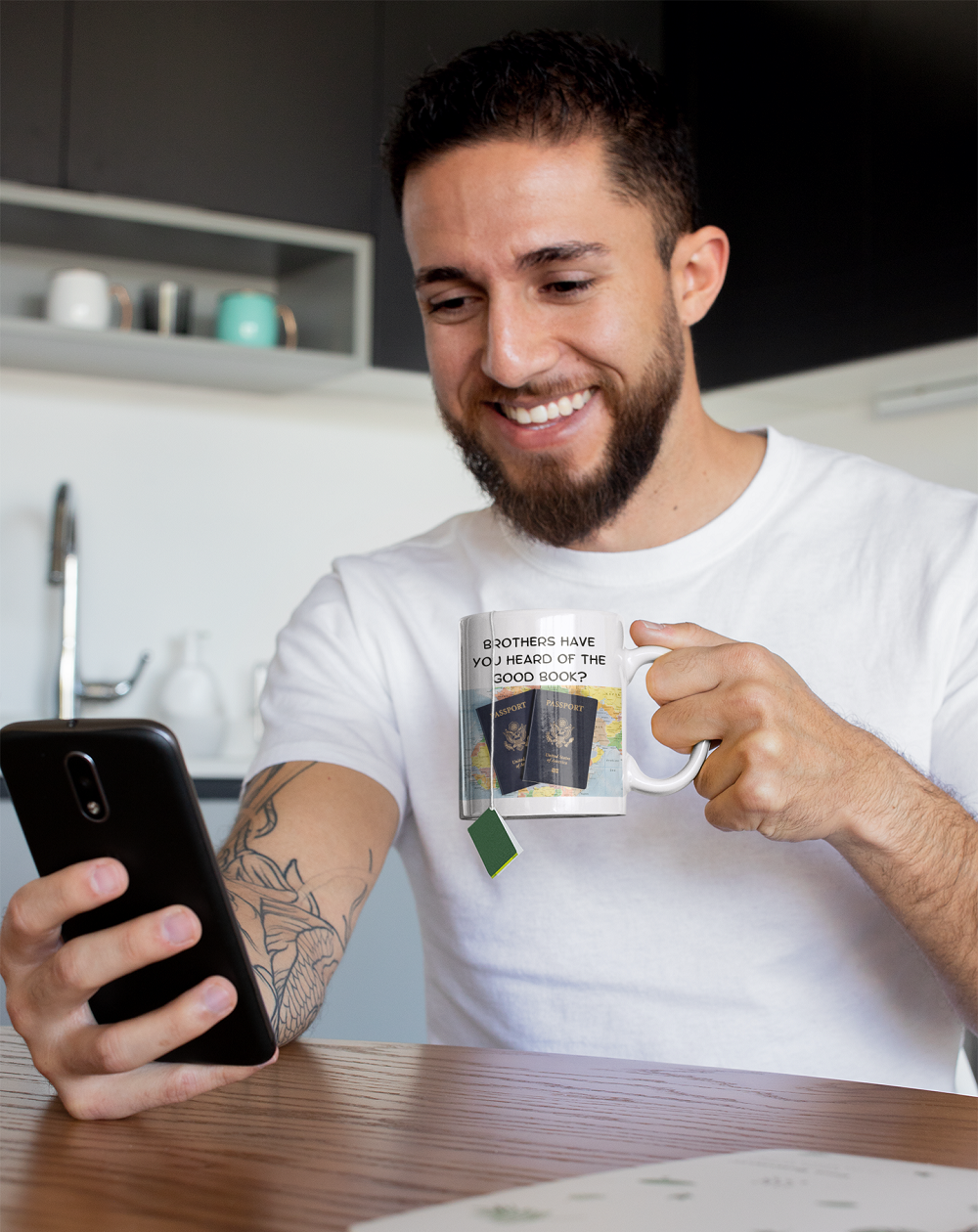 MUGS